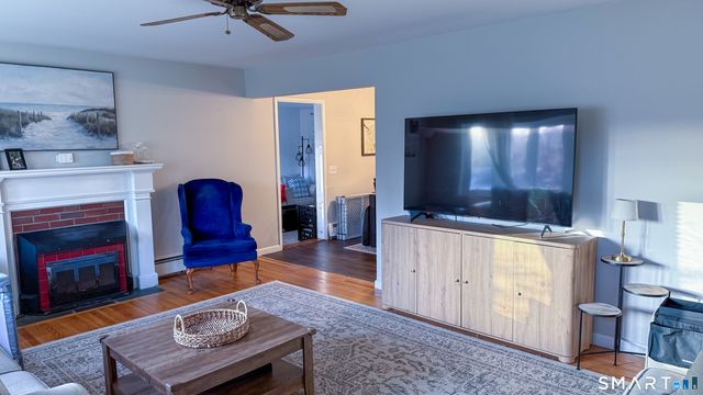 10 Cedar Street, Danbury, CT 06811