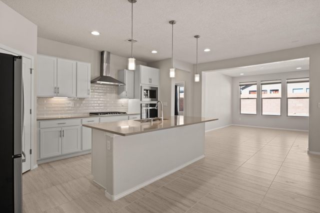 6037 Nauman Drive SE, Albuquerque, NM 87106