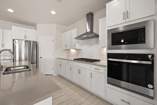 6037 Nauman Drive SE, Albuquerque, NM 87106