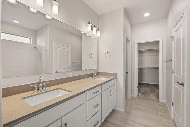 6037 Nauman Drive SE, Albuquerque, NM 87106