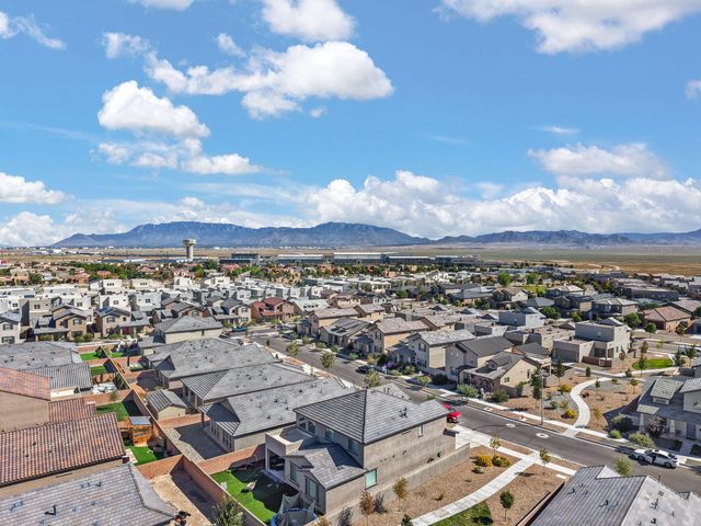 6037 Nauman Drive SE, Albuquerque, NM 87106