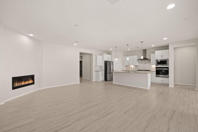 6037 Nauman Drive SE, Albuquerque, NM 87106