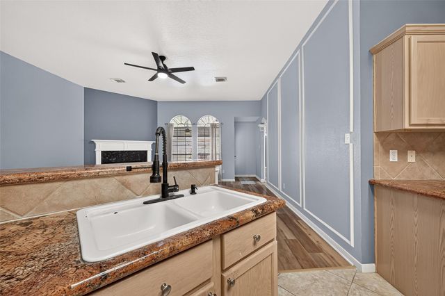 12007 Viola Court, Pinehurst, TX 77362