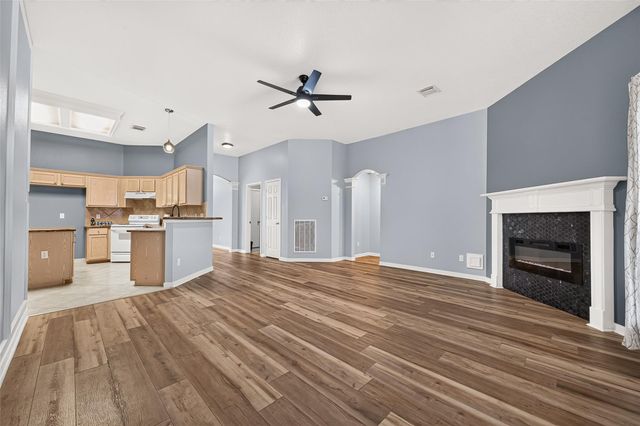 12007 Viola Court, Pinehurst, TX 77362