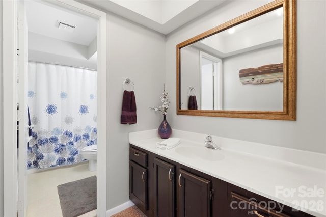 910 Sardis Cove Drive, Charlotte, NC 28270