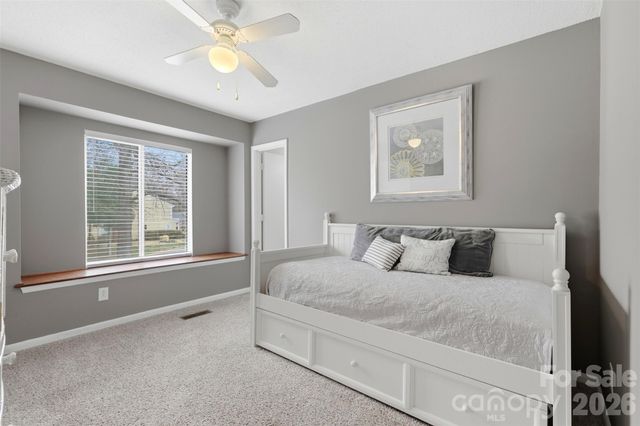 910 Sardis Cove Drive, Charlotte, NC 28270