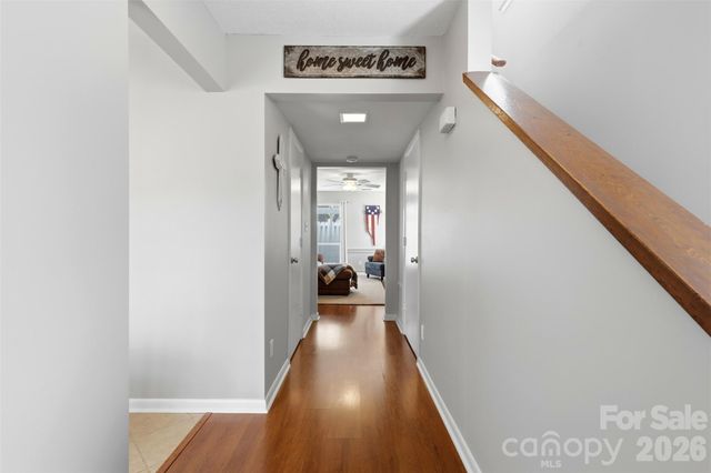 910 Sardis Cove Drive, Charlotte, NC 28270