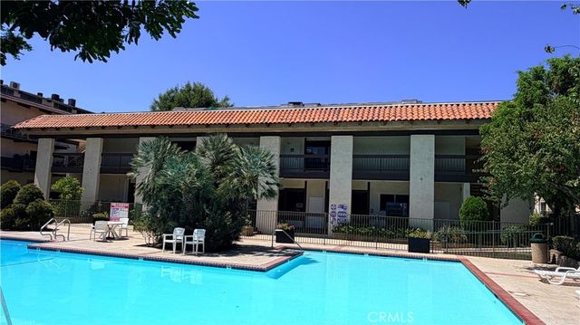 5460 White Oak No. D312, Los Angeles, CA 91316
