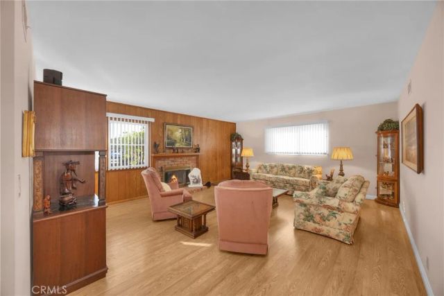 2225 E Quincy, Orange, CA 92867