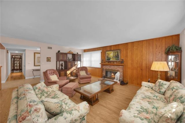 2225 E Quincy, Orange, CA 92867