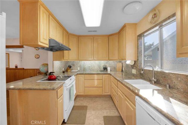 2225 E Quincy, Orange, CA 92867