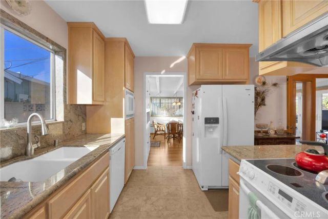 2225 E Quincy, Orange, CA 92867