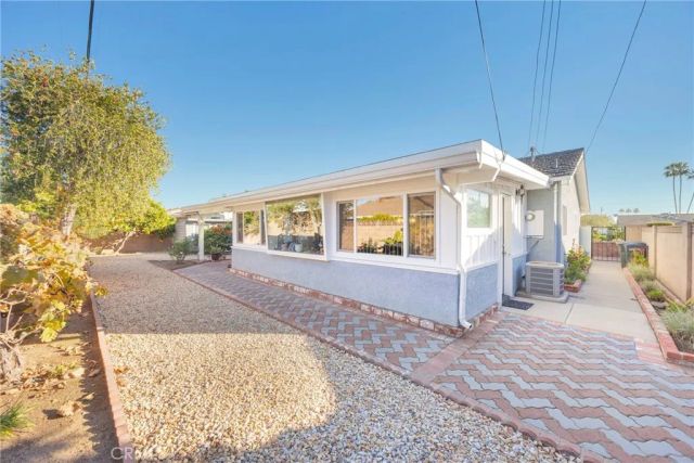 2225 E Quincy, Orange, CA 92867