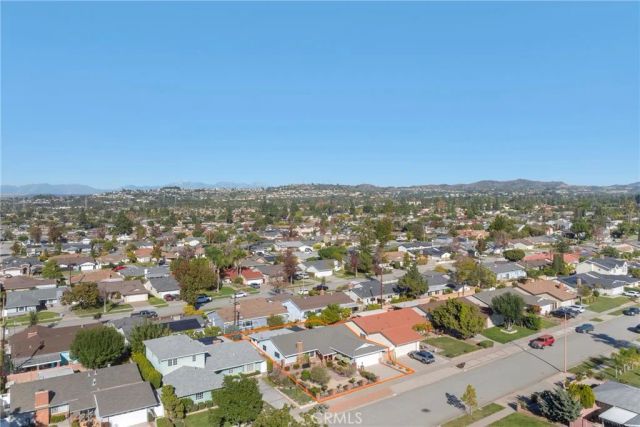 2225 E Quincy, Orange, CA 92867