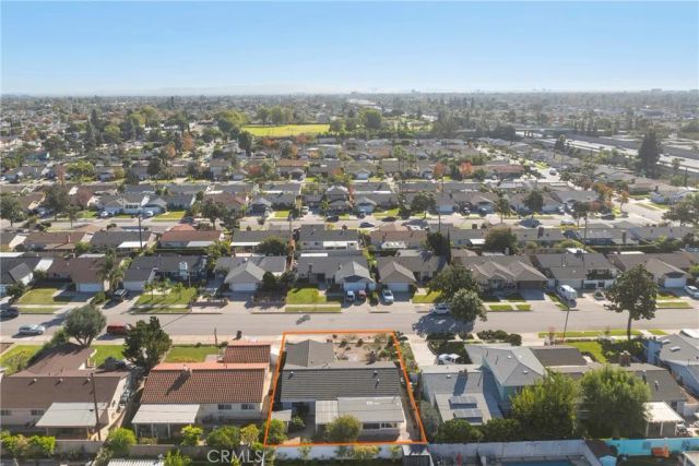 2225 E Quincy, Orange, CA 92867