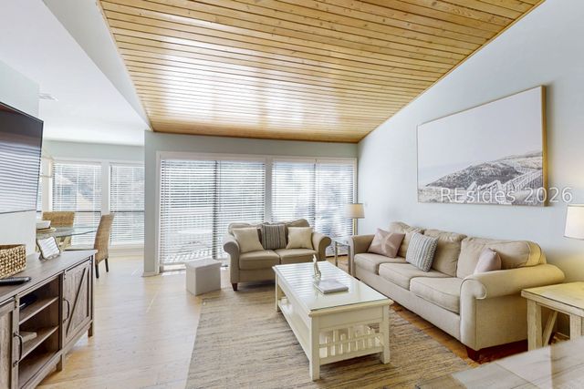 85 Lighthouse Rd Apt 2389, Hilton Head Island, SC 29928