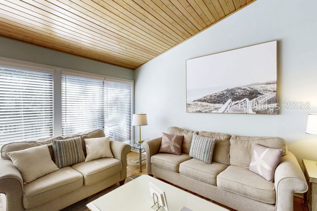 85 Lighthouse Rd Apt 2389, Hilton Head Island, SC 29928