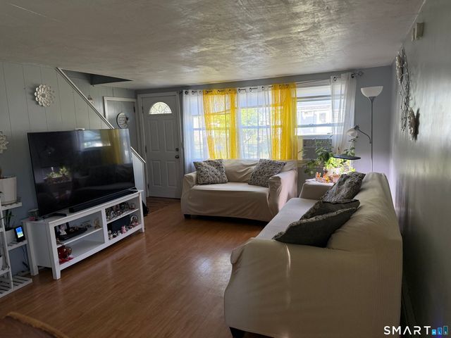 70 Fisher Court, Stratford, CT 06614