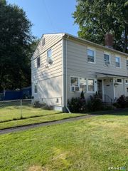 70 Fisher Court, Stratford, CT 06614