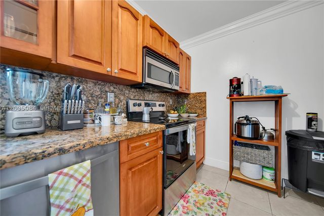 20273 NW 32nd Ave, Miami Gardens, FL 33056