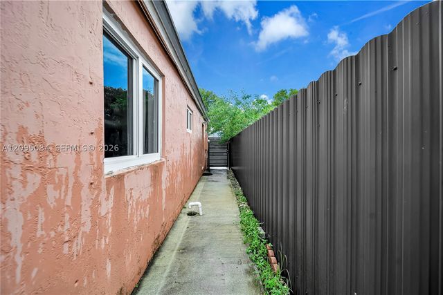 20273 NW 32nd Ave, Miami Gardens, FL 33056