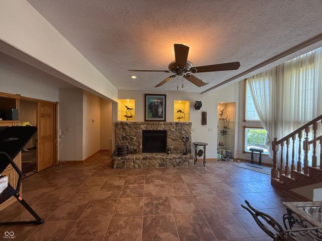 6483 N Private Road 310 W, Brazil, IN 47834