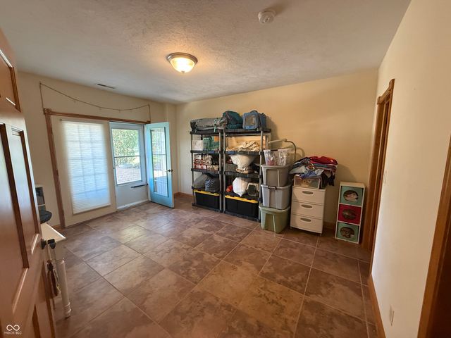 6483 N Private Road 310 W, Brazil, IN 47834