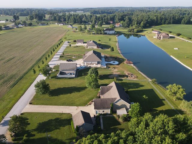 6483 N Private Road 310 W, Brazil, IN 47834