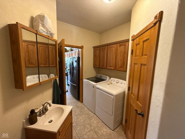 6483 N Private Road 310 W, Brazil, IN 47834