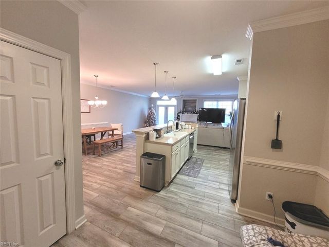 512 Fieldstone Glen WAY, Virginia Beach, VA 23454