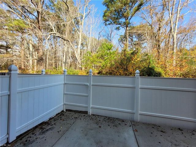 512 Fieldstone Glen WAY, Virginia Beach, VA 23454