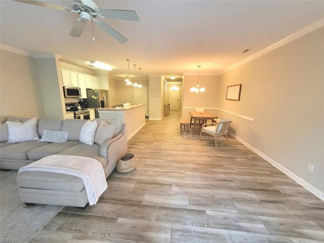 512 Fieldstone Glen WAY, Virginia Beach, VA 23454