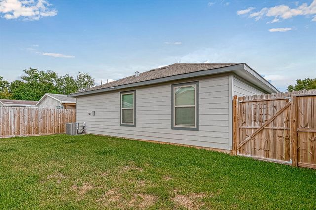 9722 Cargill Street, Houston, TX 77029