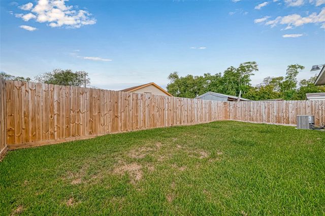 9722 Cargill Street, Houston, TX 77029