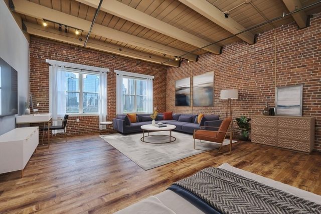 33 Sleeper Street 603, Boston, MA 02210
