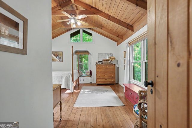 486 Barn Inn Road, Lakemont, GA 30552