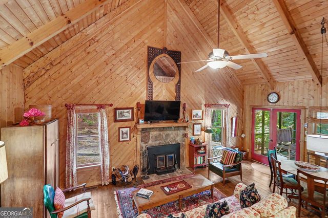 486 Barn Inn Road, Lakemont, GA 30552