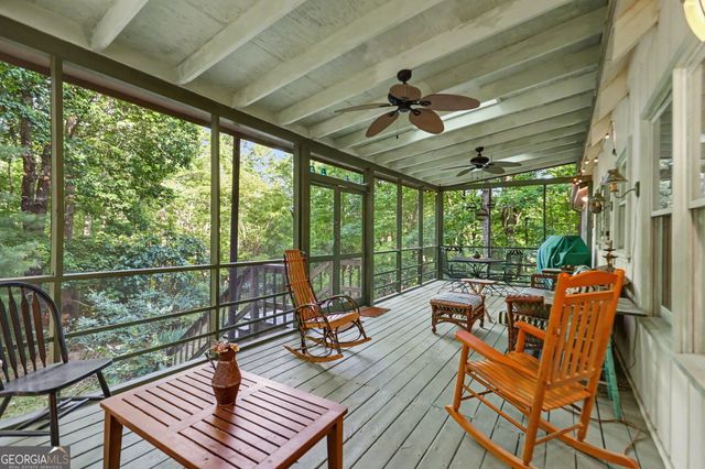 486 Barn Inn Road, Lakemont, GA 30552