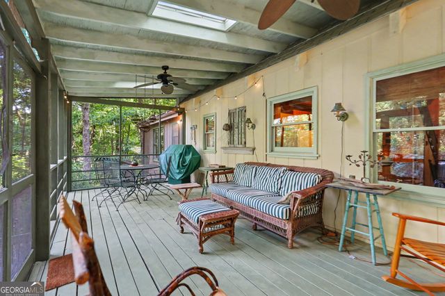 486 Barn Inn Road, Lakemont, GA 30552
