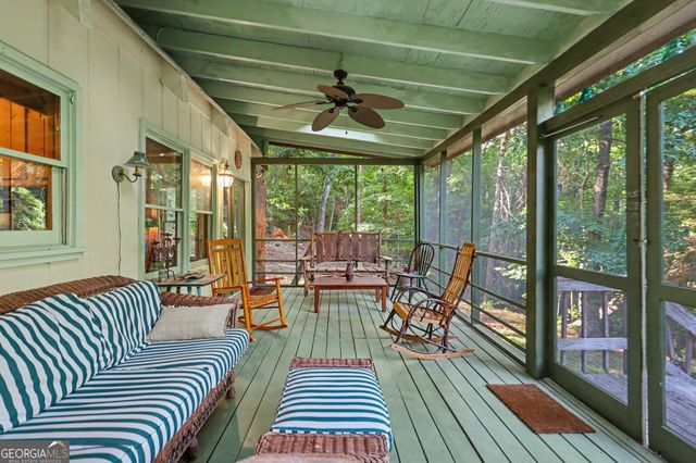 486 Barn Inn Road, Lakemont, GA 30552