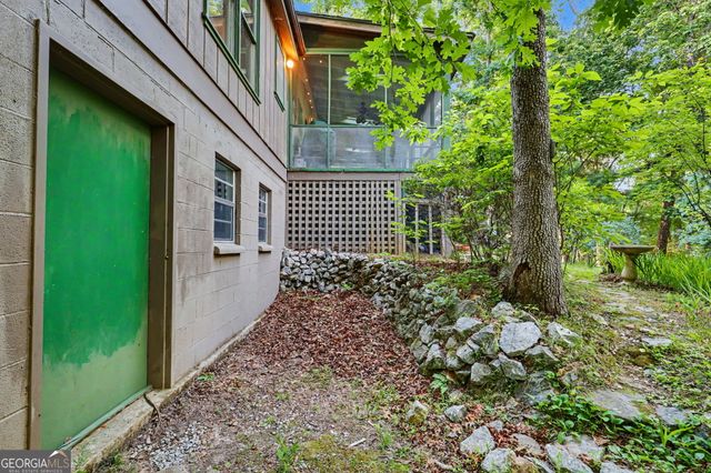 486 Barn Inn Road, Lakemont, GA 30552