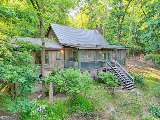 486 Barn Inn Road, Lakemont, GA 30552