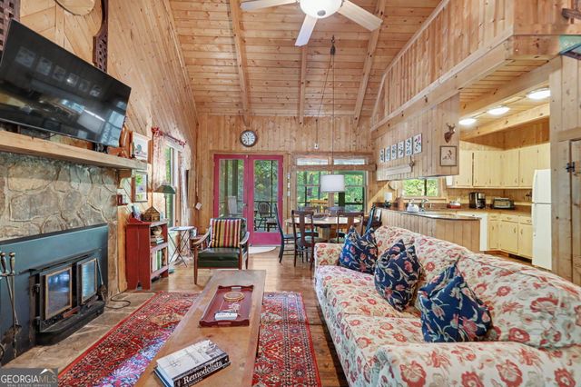 486 Barn Inn Road, Lakemont, GA 30552
