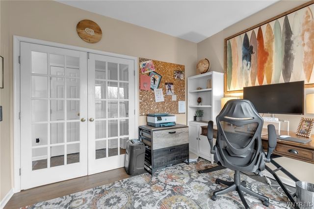 32 Falconcrest Lane, Orchard Park, NY 14127