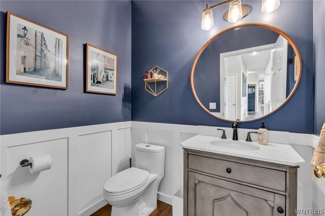 32 Falconcrest Lane, Orchard Park, NY 14127