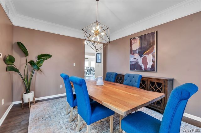 32 Falconcrest Lane, Orchard Park, NY 14127