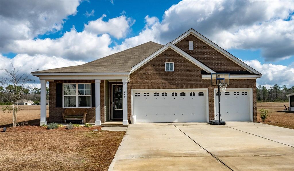 Image 1 of property listing at 240 Silver Creek Drive, Huger, SC 29450