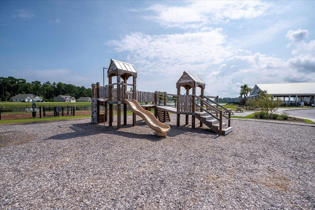 Image 27 of property listing at 240 Silver Creek Drive, Huger, SC 29450