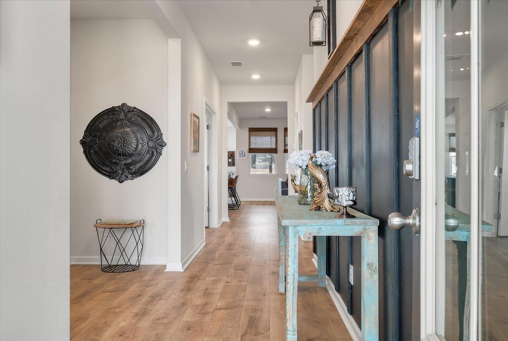 Image 3 of property listing at 240 Silver Creek Drive, Huger, SC 29450