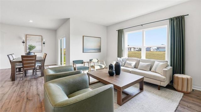 100 Lake Meadows Drive, Smithville, MO 64089